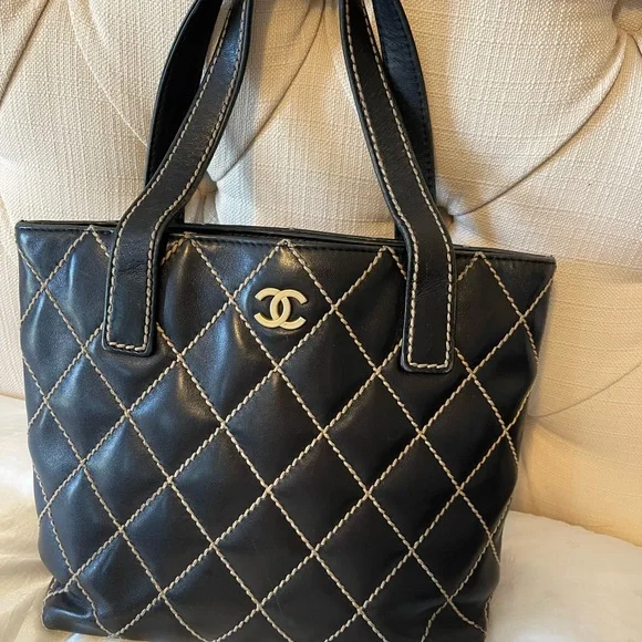 Chanel Wild Stitch Tote Bag - Picture 2 of 15